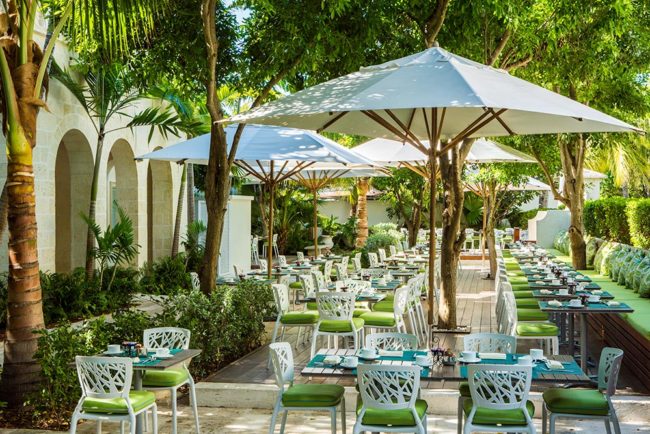 Palms-breakfast-area