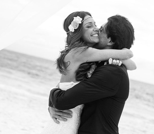 photography-turks-and-caicos-destination-micro-wedding-ceremony