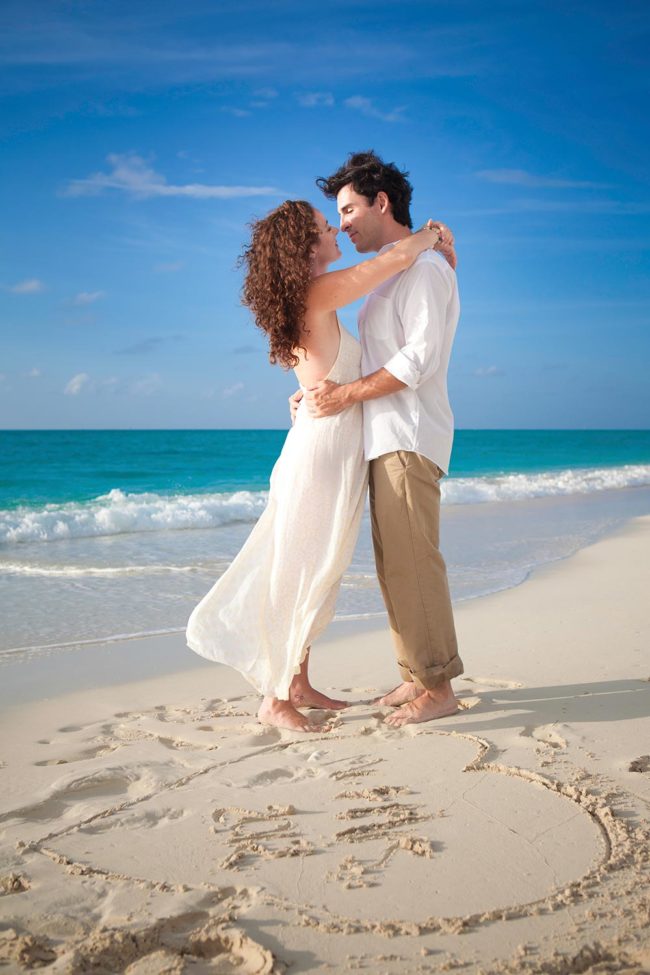 secluded-beach-micro-wedding-turks-and-caicos