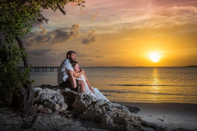 sapodilla-bay-engagement-photography